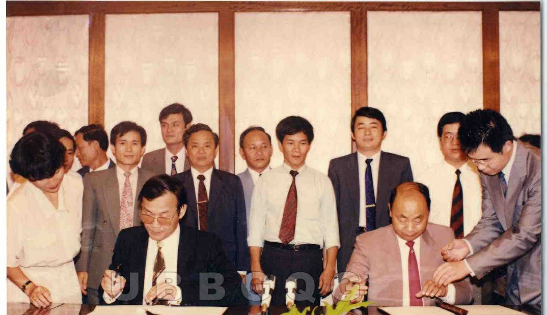 Ký biên bản vòng II Nhóm Công tác liên hợp phân định Vịnh Bắc Bộ Việt Nam -Trung Quốc, 7-1994